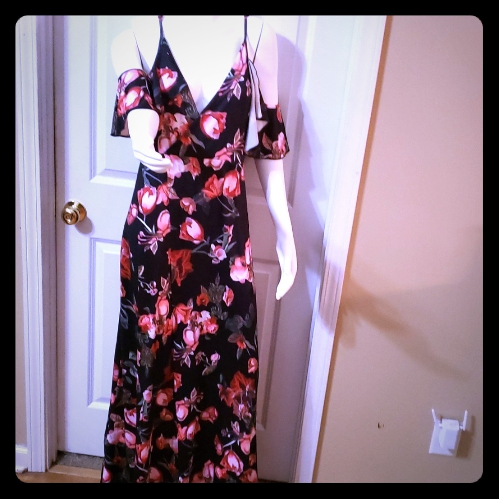 Cold shoulder long floral rose gown